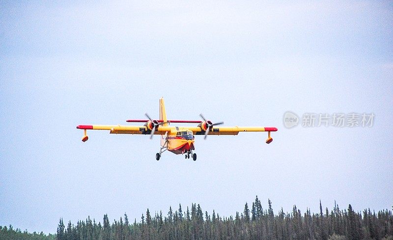 Canadair CL-415消防投弹机